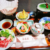 部屋食の夕食です