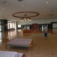 入館してこの大空間