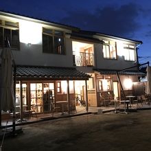 土曜日は、お店も遅くまで開いてる