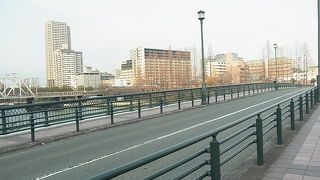 大阪環状線の天満－桜ノ宮間の大川に架かる橋