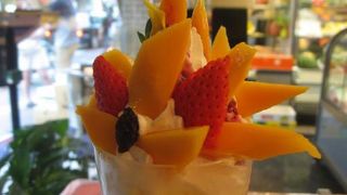 マンゴーパフェがおいしい