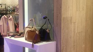 ルミネ有楽町店の４階に入っています