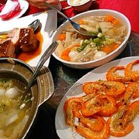 豚の角煮、エビ、野菜炒め