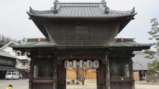 厳島神社の修繕を担当していました