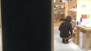 通販サイトが運営する直営店