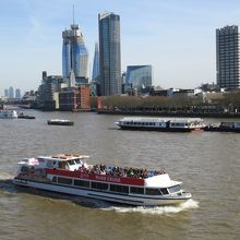 ウォータールー・ブリッジから撮影