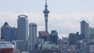 オークランドの目印タワー