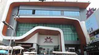 ついにフードコートに大量の客が