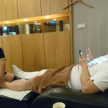 施術中です♪(*´ー｀)ﾉ