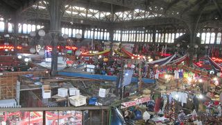 食事と買物が楽しめる