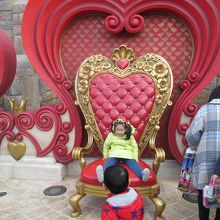 アリス イン ワンダーランド メイズ (愛麗糸夢遊仙境迷宮)