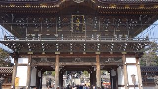 私にとっては，クルマの祈祷，ウナギ，米屋の羊羹のスポットです。