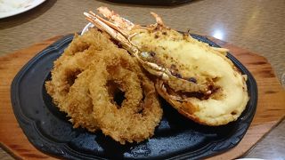 4階はファミレスのようです