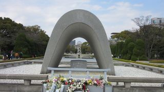 刻まれている文字を重く受け止めました