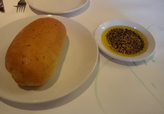 ランチセットは日本人にはちょうどよい量！