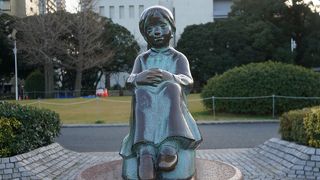 山下公園では一番有名な像