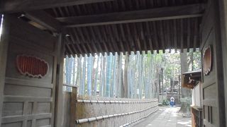 清々しい竹林のあるお寺（妙福寺）