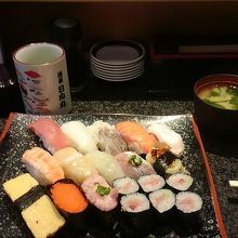 ランチ（江戸前800円