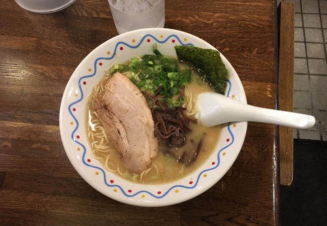 新横浜のトンコツラーメン