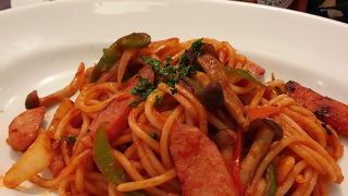 名物のナポリタンスパゲッティは食べなきゃ