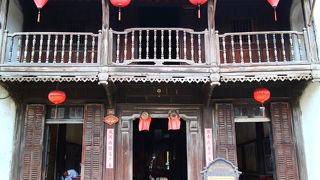 チャンフー通り福建会館のすぐそばの古い建物が貿易陶磁博物館