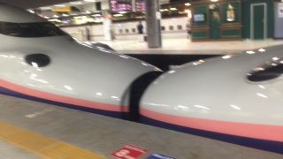 上越国境のトンネルを抜けると、一面真っ白でした。