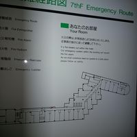 建物平面図はS字状