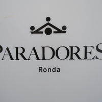 ヌエボ橋のすぐそば