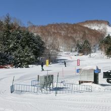 山の神スキー場への連絡路
