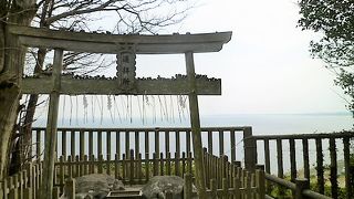 `海上守護の神`