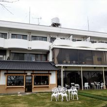 本館海側。本館、別館ともオーシャンビュー