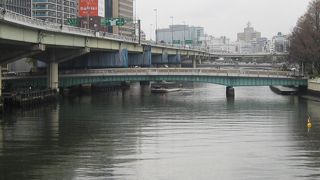 中之島中央公会堂から西天満に架かる橋