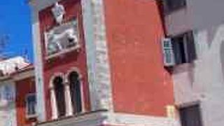 赤れんが色の時計塔