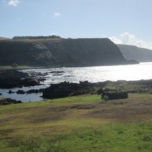 遠くにアフトンガリキと海を見ることができます