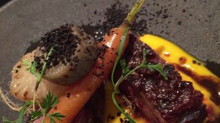 サービスも料理もイリュージョン！