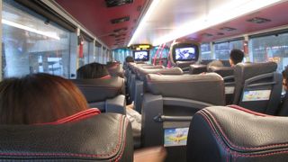 ２階席の後方がいい