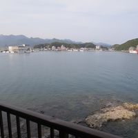 部屋から海が眺めることができます。