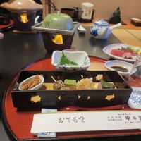 前菜です、梅酒が美味しかったです。