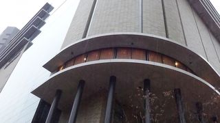 ビルは高いだけが能じゃない