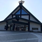 道の駅大社ご縁の広場の〝建物〟です。