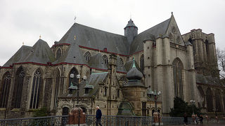 アーチエンジェルの教会