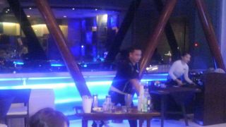 ブル バー＆グリル