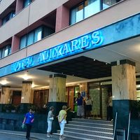 玄関脇にはテラスあり