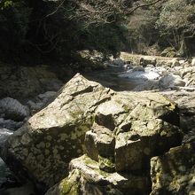 摂津峡の奇岩