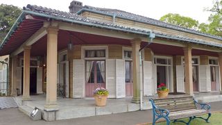 貴重な洋風建築です