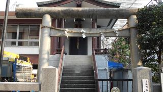 すぐ近くにある「東光院」とつながりの深い神社です☆