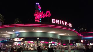 カウントダウンではクラシックカーはさようなら