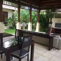 リビングは外です