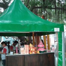 線香などを売ってます