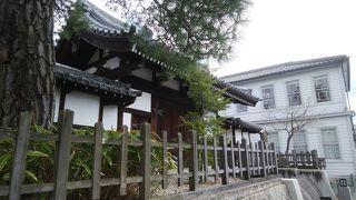 重厚感ある構え